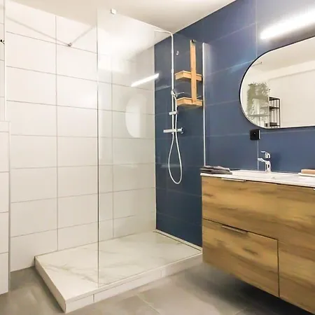 Apartment Homey Concorde - New / Free Parking / En Face Du Parc D'annemasse / A 1 Min Du Tram / Grand / Proche Geneve Annemasse