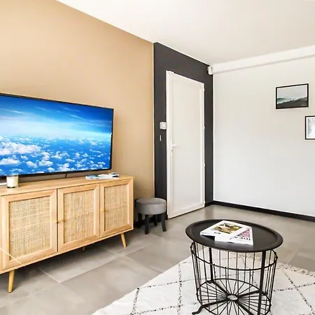 Apartment Homey Concorde - New / Free Parking / En Face Du Parc D'annemasse / A 1 Min Du Tram / Grand / Proche Geneve *